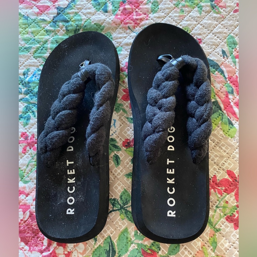Rocket Dog Black Braided Sandals